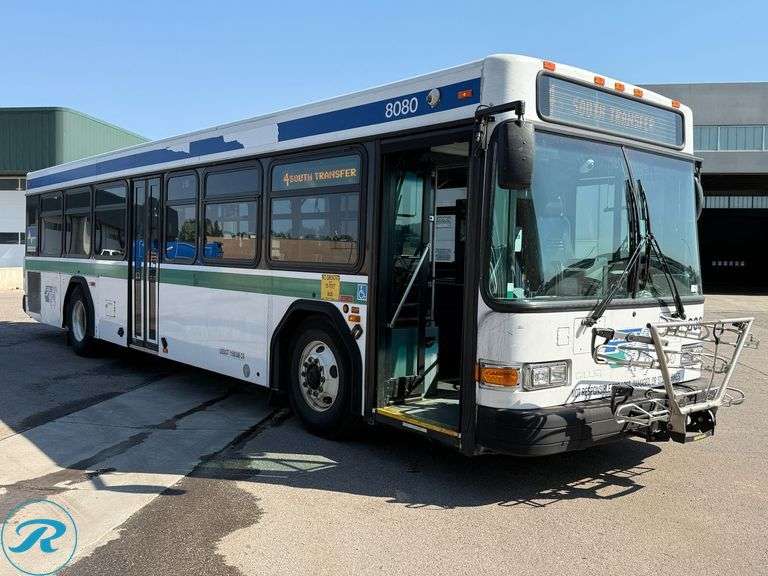 2010  Gillig  G27B102N4  Low Floor Transit Bus - Roller Auctions