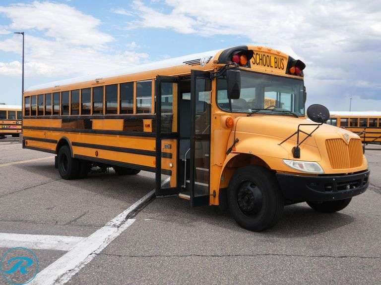 2006 IC Corporation CE300 RWD 77-Passenger School Bus - Roller Auctions