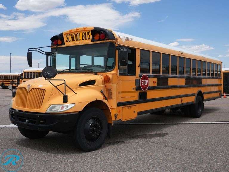 2006 IC Corporation CE300 RWD 77-Passenger School Bus