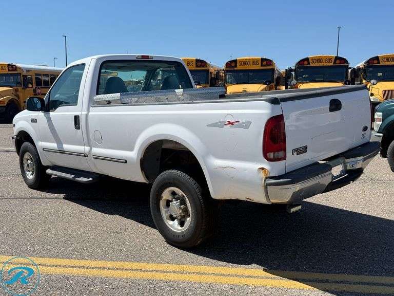 1999  Ford  F250   Super Duty  4WD - Roller Auctions