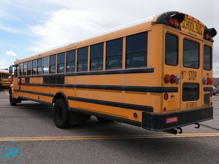 2006  IC Corporation  CE300  RWD  77-Passenger School Bus - Roller Auctions