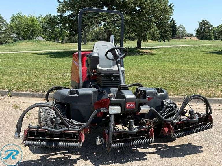 Toro  Reelmaster 5410D  FWD  Ride-On Reel Mower - Roller Auctions