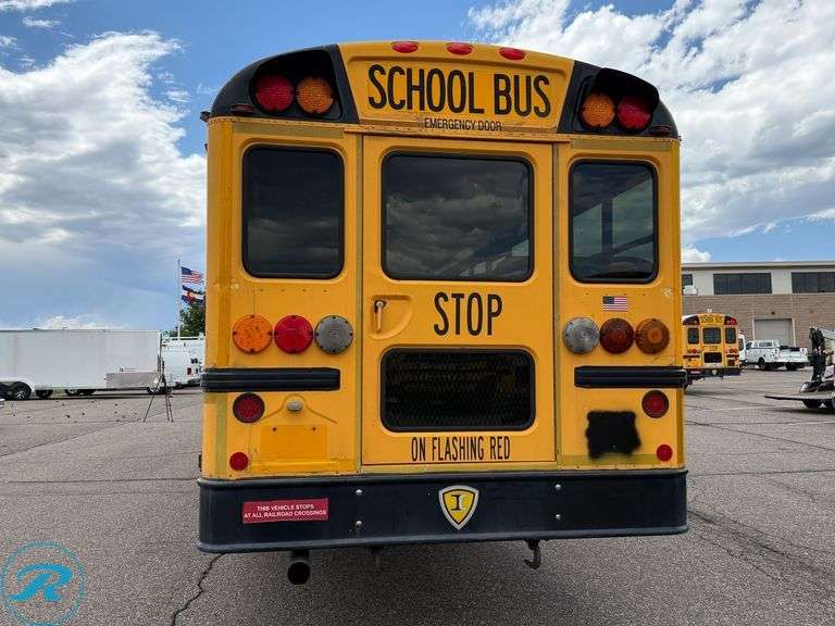 2006  IC Corporation  CE300  RWD  77-Passenger School Bus - Roller Auctions