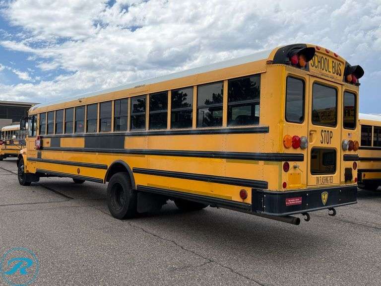 2006  IC Corporation  CE300  RWD  77-Passenger School Bus - Roller Auctions