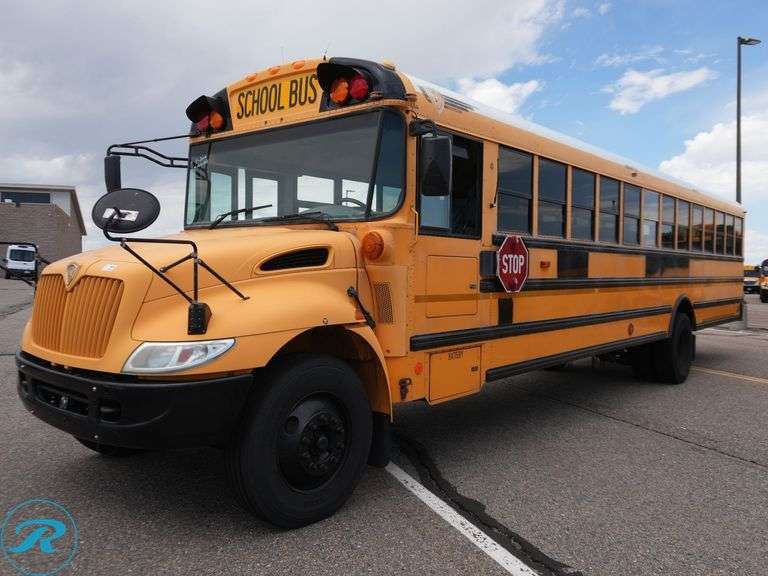 2006 IC Corporation CE300 RWD 77-Passenger School Bus