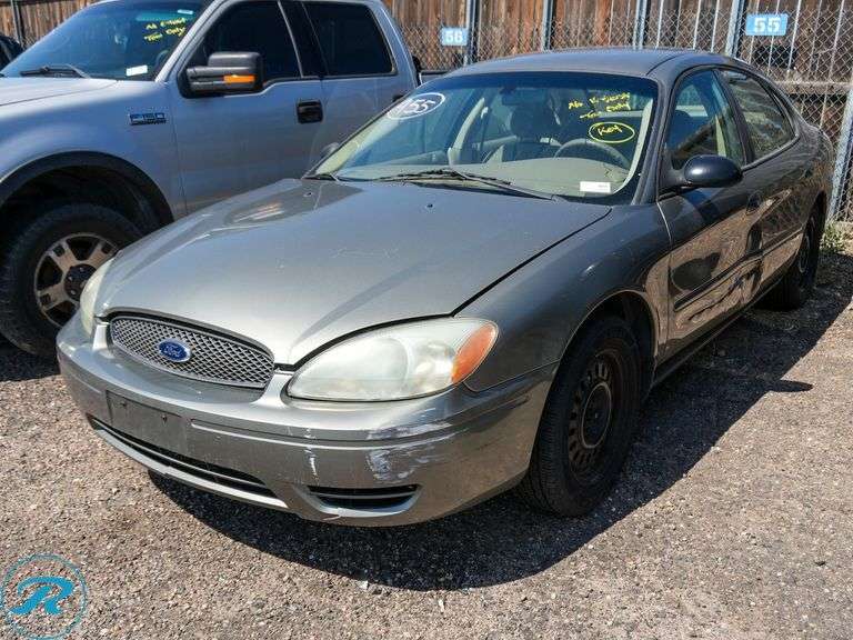 2004 Ford Taurus LX FWD