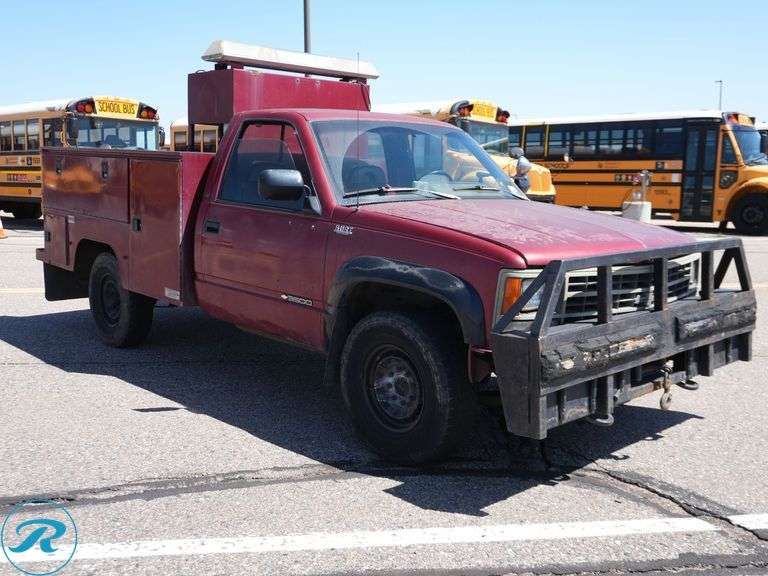 1992 Chevrolet Cheyenne 4WD Utility Truck - Roller Auctions