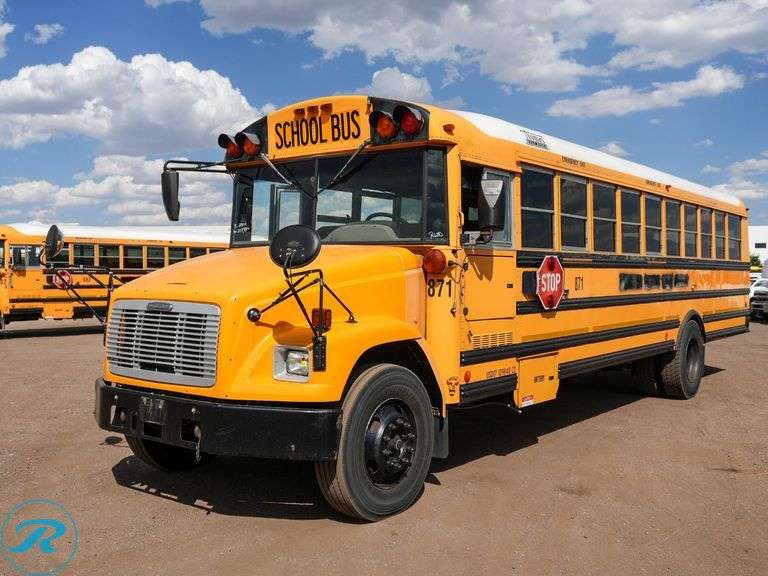 2004 Thomas Freightliner RWD 65-Passenger School Bus