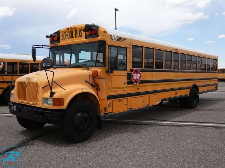 2004 IC Corporation CE300 RWD 77-Passenger School Bus