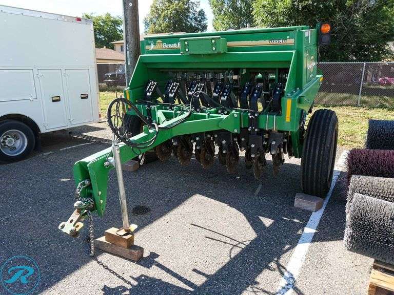 2002 Great Plains 705-NG Towable No Till Drill 9’ W
