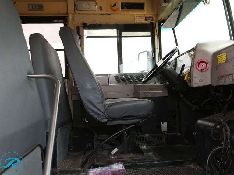 2004  IC Corporation  CE300  RWD  77-Passenger School Bus - Roller Auctions