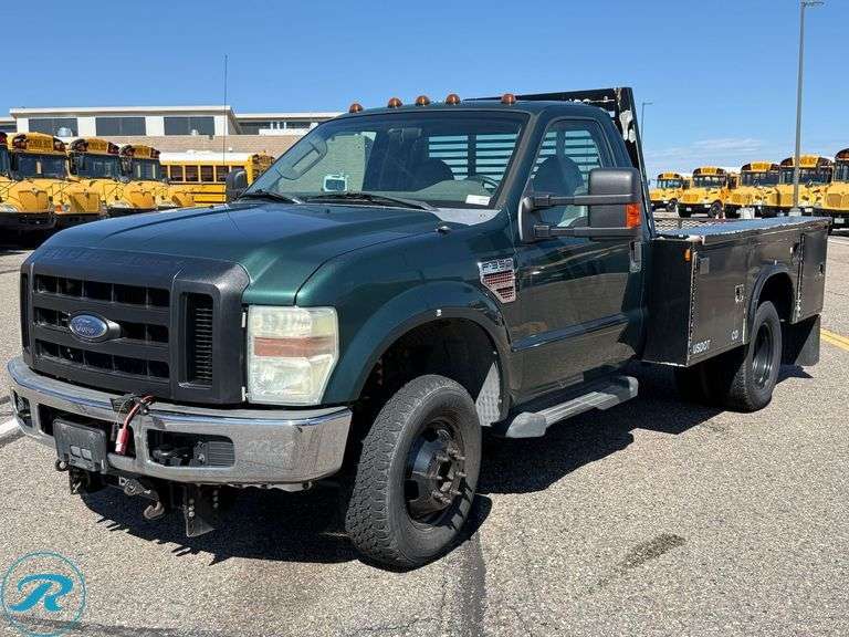 2008 Ford F350 Super Duty XL 4WD Utility Truck
