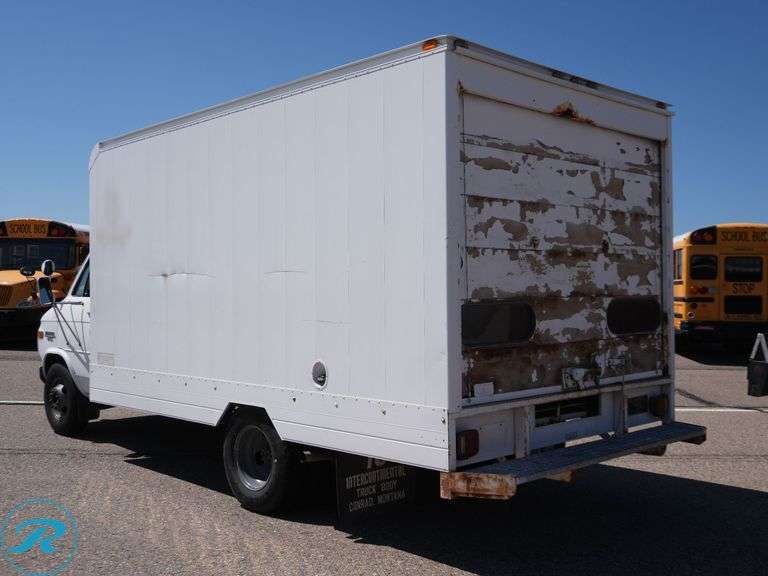 1992 Chevrolet G30 G30 RWD Box Truck - Roller Auctions