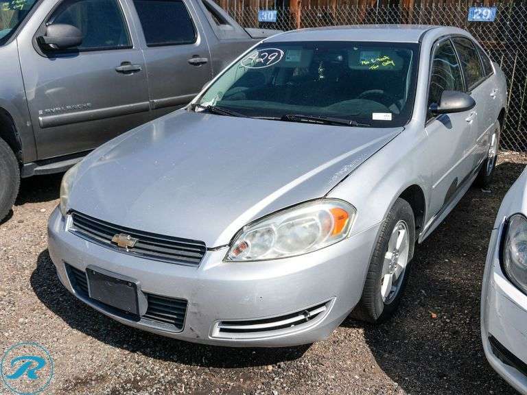 2011 Chevrolet Impala LS FWD