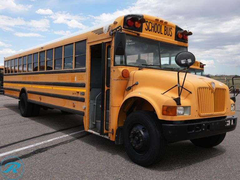 2004  IC Corporation  CE300  RWD  77-Passenger School Bus - Roller Auctions