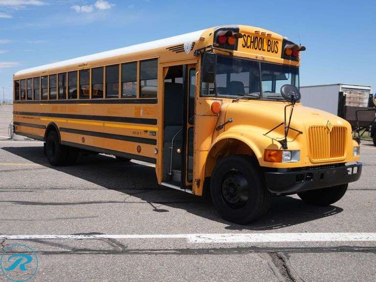 2004  IC Corporation  CE300  RWD  77-Passenger School Bus - Roller Auctions