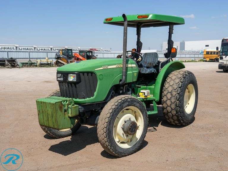John Deere   5225  4WD  Tractor