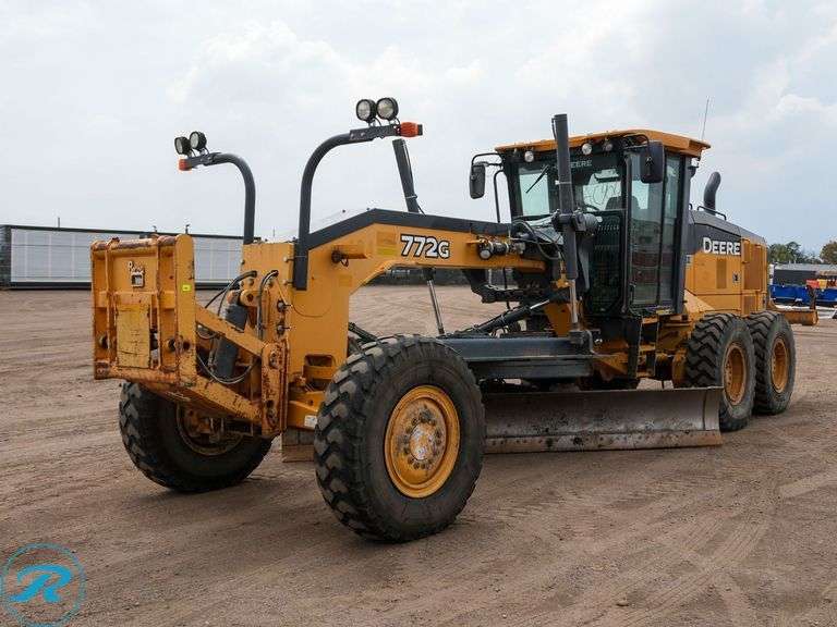 2017 John Deere 772G 6WD Motor Grader