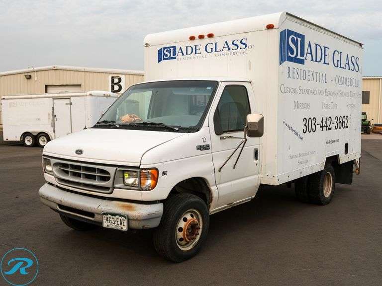 1999 Ford E350 RWD Box Truck