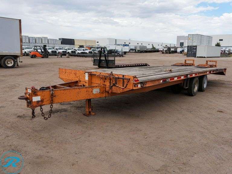 2000 Econoline T/A Tilt Bed Equipment Trailer