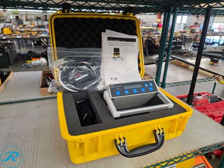 Eaton MTK2000 PACB Trip Unit Test Kit With Cables, Power Adapter, And Case