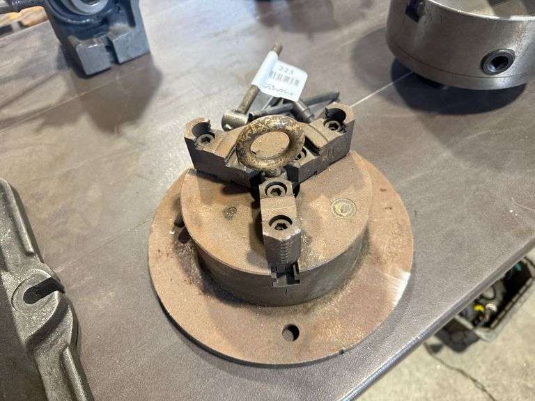 3-Jaw Lathe Chuck, Manual, 7 Inch Diameter