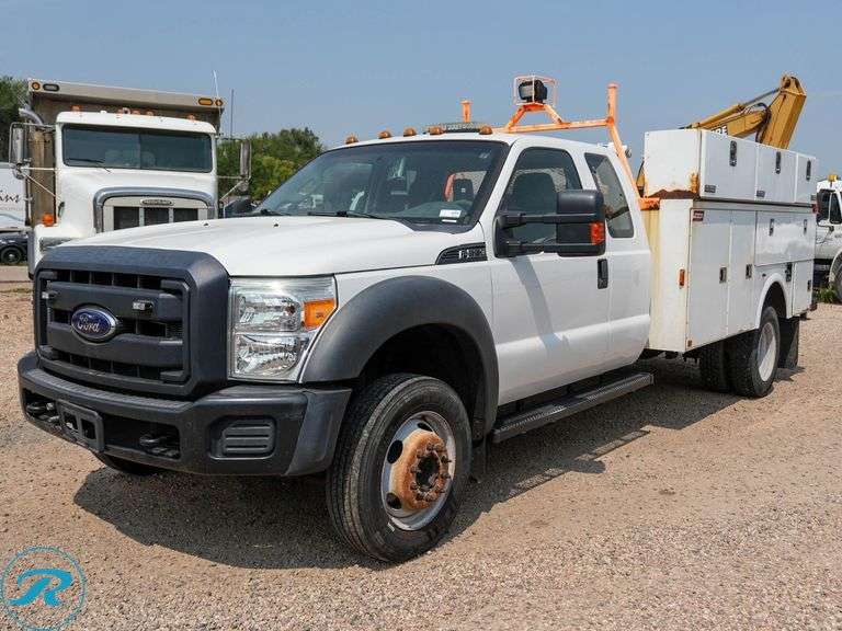 2013  Ford  F550   Super Duty   RWD Super Cab  Utility Truck