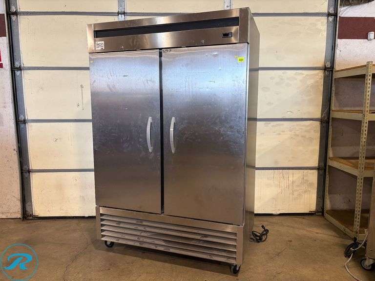 Ikon Model KB54R 2-Door Reach-In Refrigerator with Casters, Unit turns on, Not Cooling