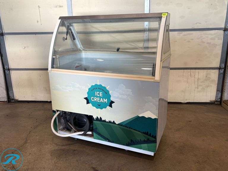 Global Refrigeration GDF-40 Ice Cream Dipping Cabinet witch Casters