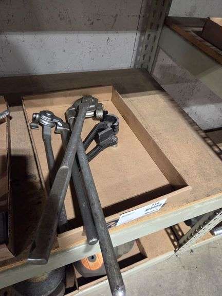 Assorted Manual Pipe Benders and Tubing Benders