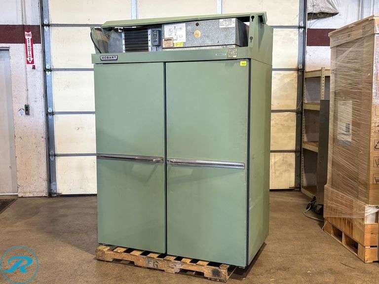 Hobart Q2 2-Door Reach-In Refrigerator (Unit turns on, not cooling, has freon leak)