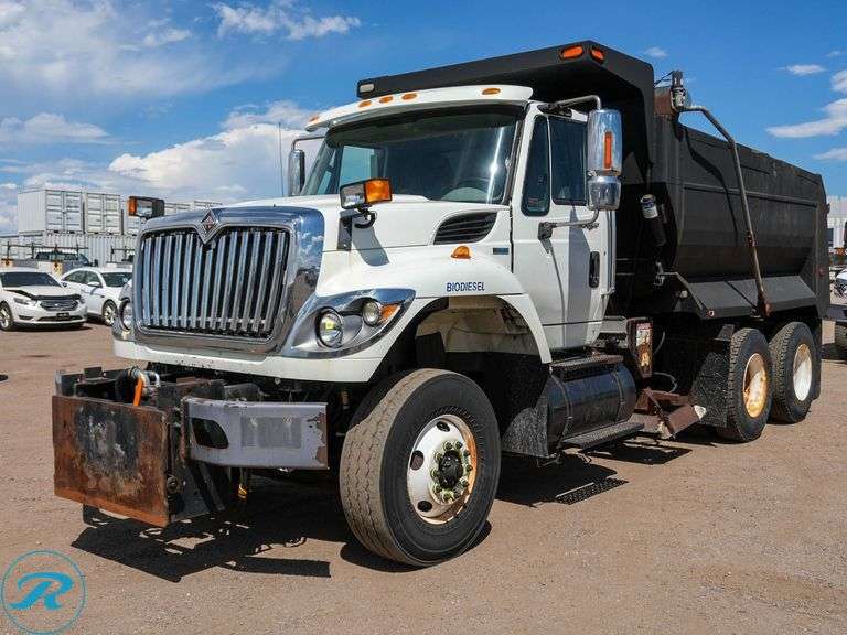 2010 International 7600 Work Star RWD T/A Dump Truck