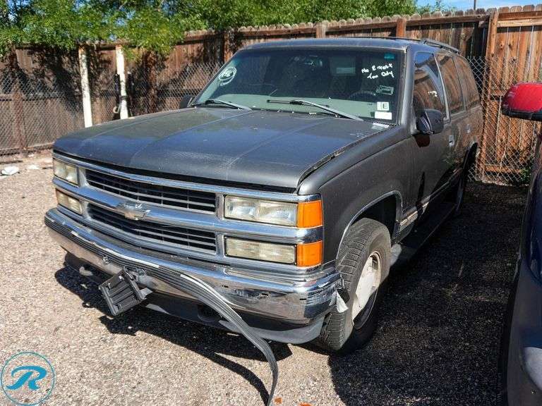 1999  Chevrolet  Tahoe   4WD