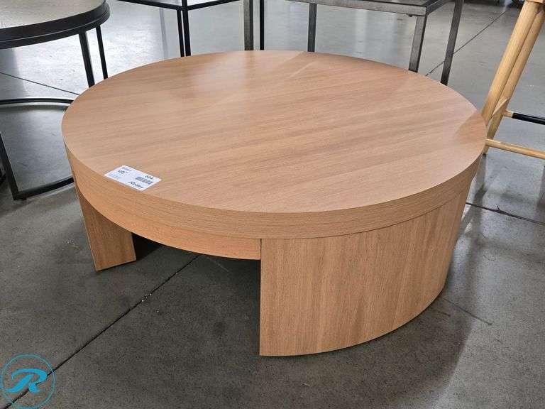 Round Coffee Table, 40"