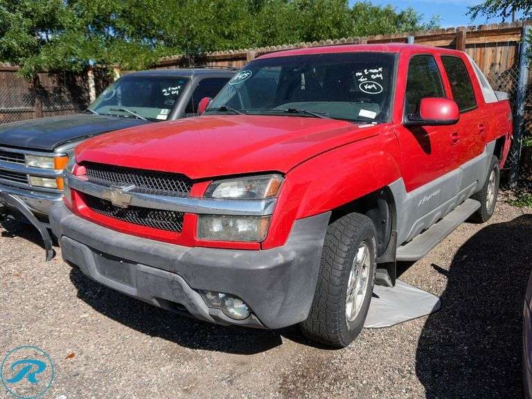 2002  Chevrolet  Avalanche 1500  4WD
