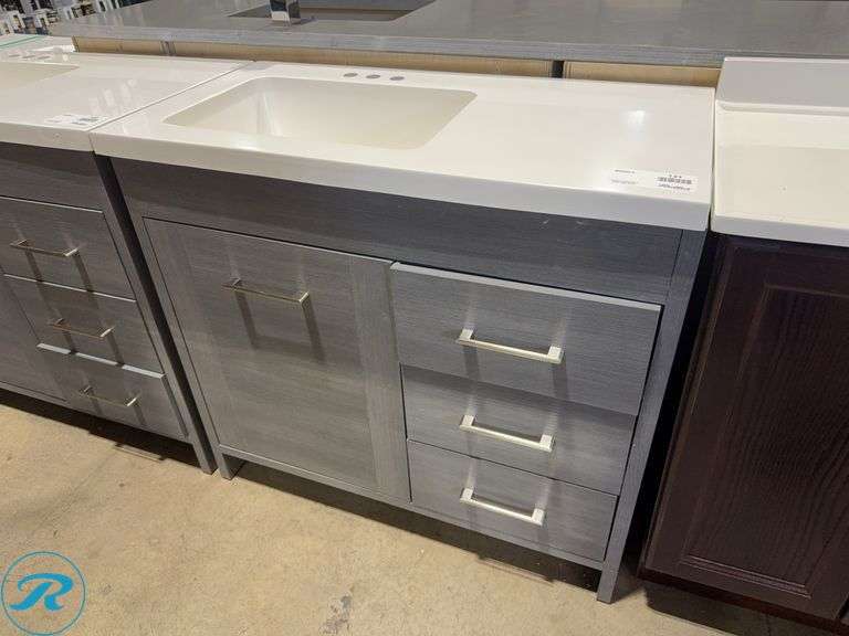 Modern Bathroom Vanity With Integrated Sink And Three Drawers, 37ā x 19ā x 34ā