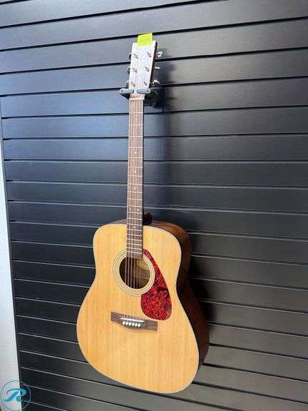 Unused Yamaha F325 Acoustic Guitar With Case