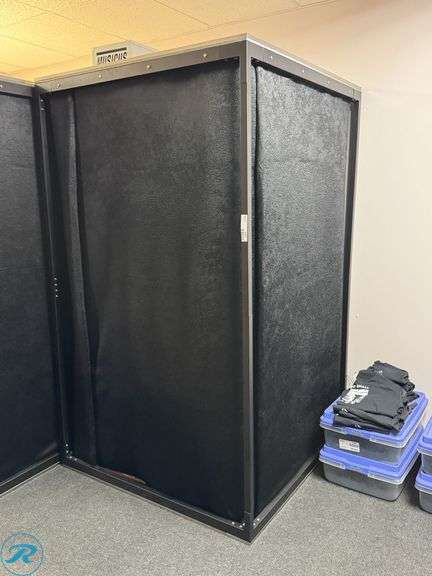 New Musicus B-Free Sound Isolation Booth, 48" x 48" (Not Assembled)