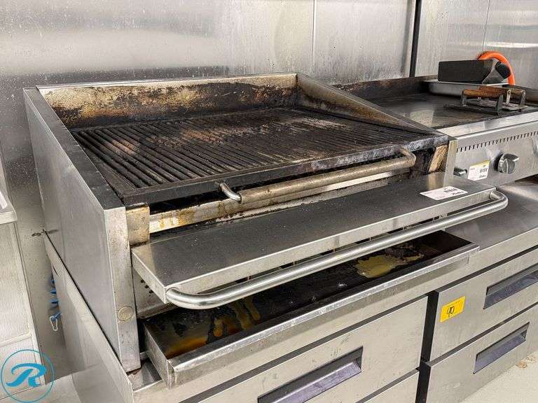 Southbend Commercial 36in Charbroiler, Gas