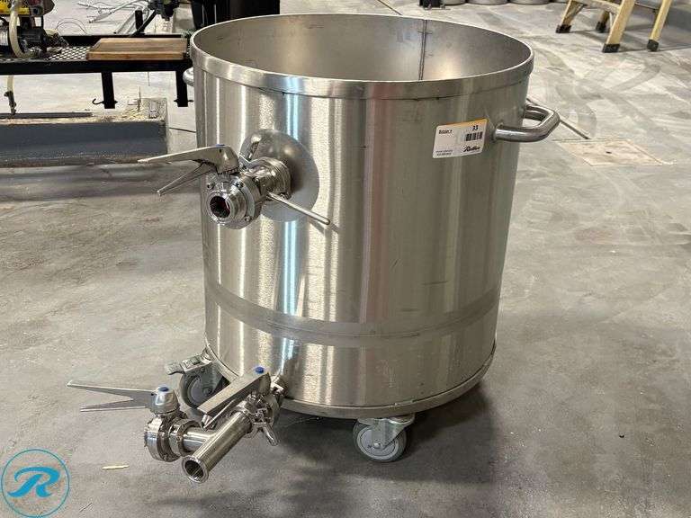 Stainless Steel Hop Back Grant Tank, Tri-Clamp Valves, (Approx. 2' Diameter and 2' O.H.)