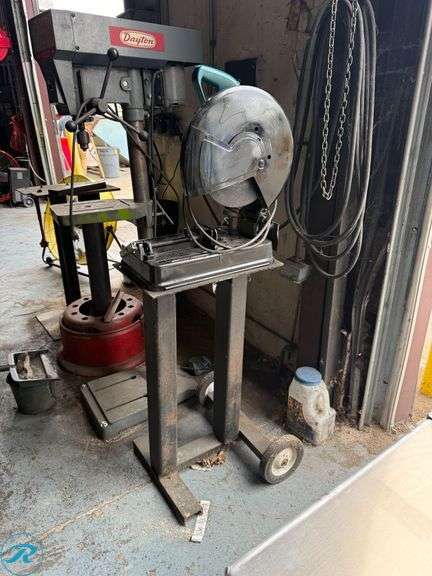 Makita Abrasive Cut-Off Saw, Portable Stand, Electric