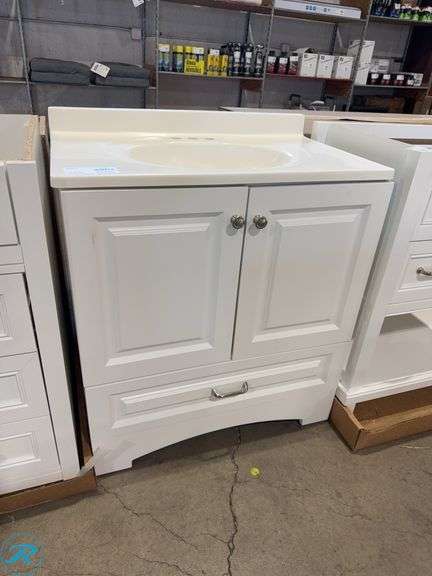 White Bathroom Vanity Cabinets With Sink Tops, 31ā x 19ā x 33ā