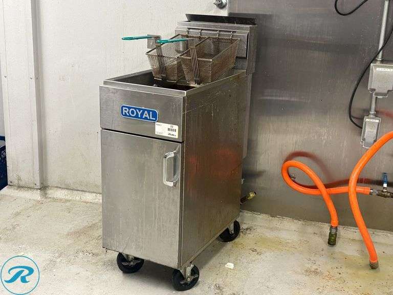 Royal RFT-50 Commercial Deep Fryer, Gas