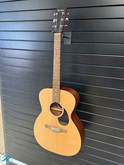 Eastman PCH1-OM Acoustic Guitar With Case