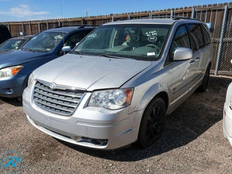 2009  Chrysler  Town & Country Touring  FWD
