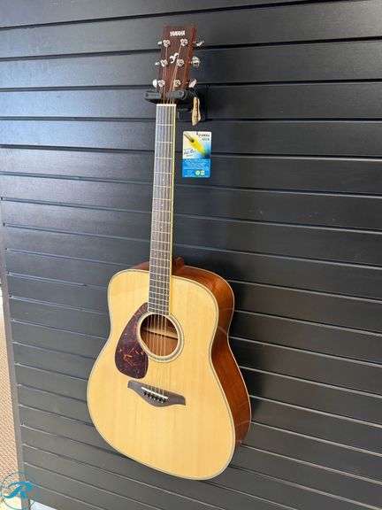Unused Yamaha FG720SL Acoustic Guitar With Case