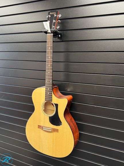 Unused Eastman PCH3-GACE-CLA Acoustic Electric Guitar With Case