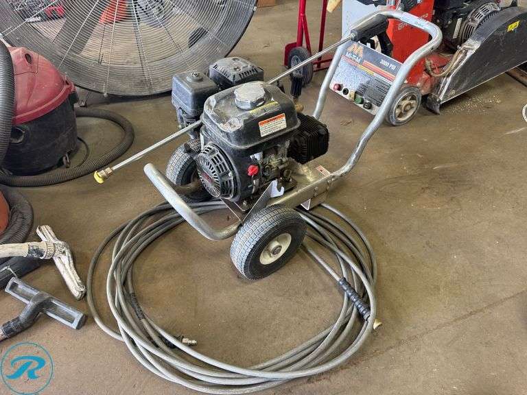 Mi-T-M 3000 PSI Pressure Washer, Honda GX200 Gas Engine