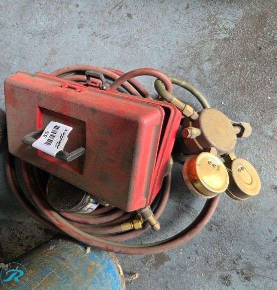 Victor Oxygen Acetylene Torch Kit with Regulators, Hoses, and Accessories