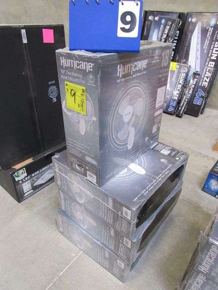18" OSCILLATING WALL MOUNT FAN, HURRICANE (sold 4 x the money)